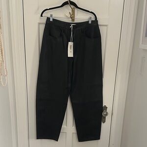 Frame Noir Long Leather Barrel Pants